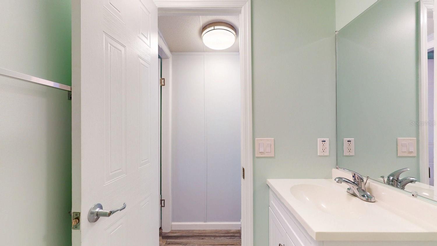 Image 28 of 53 For 10728 Poplar Street Ne 72