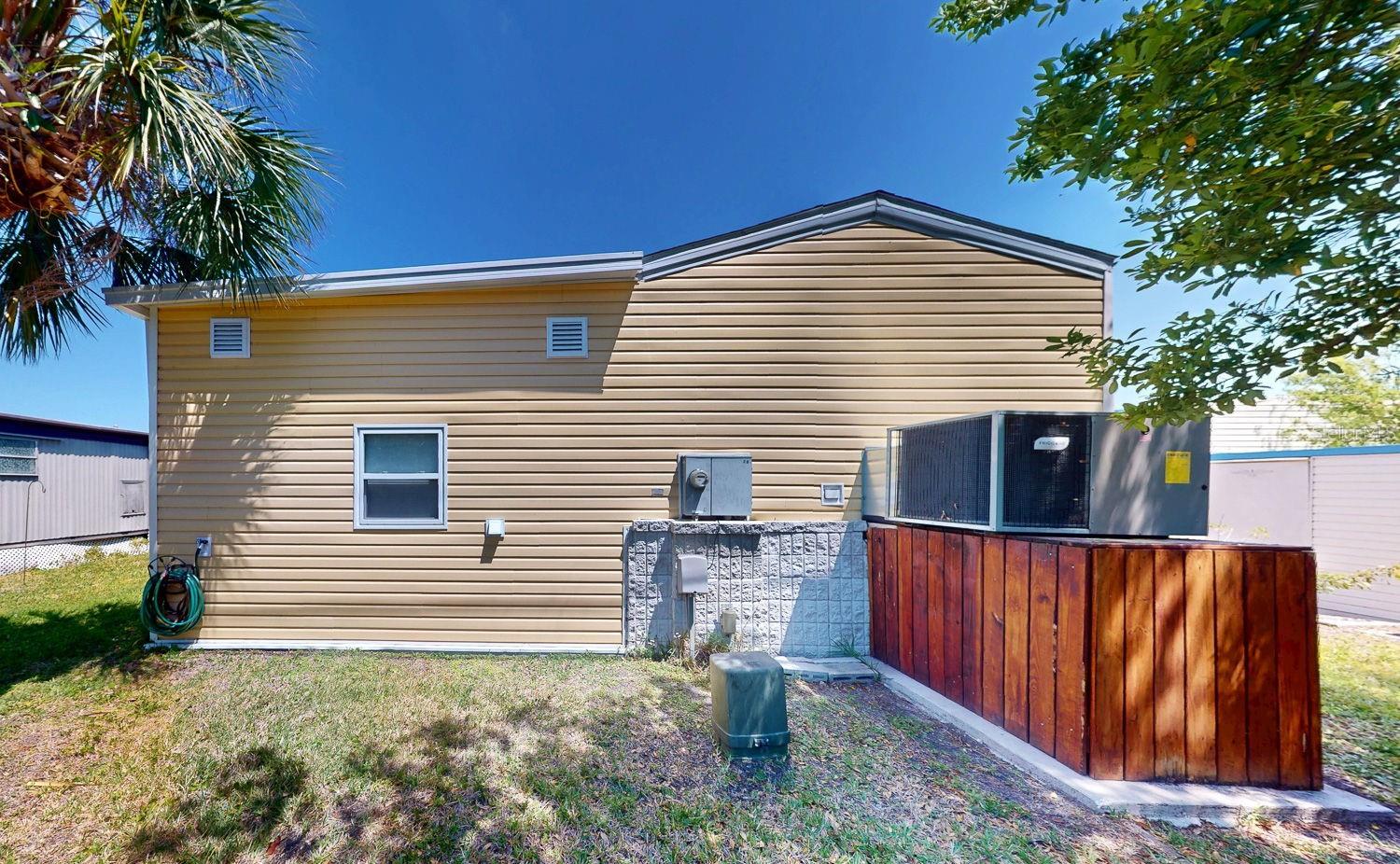 Image 46 of 53 For 10728 Poplar Street Ne 72