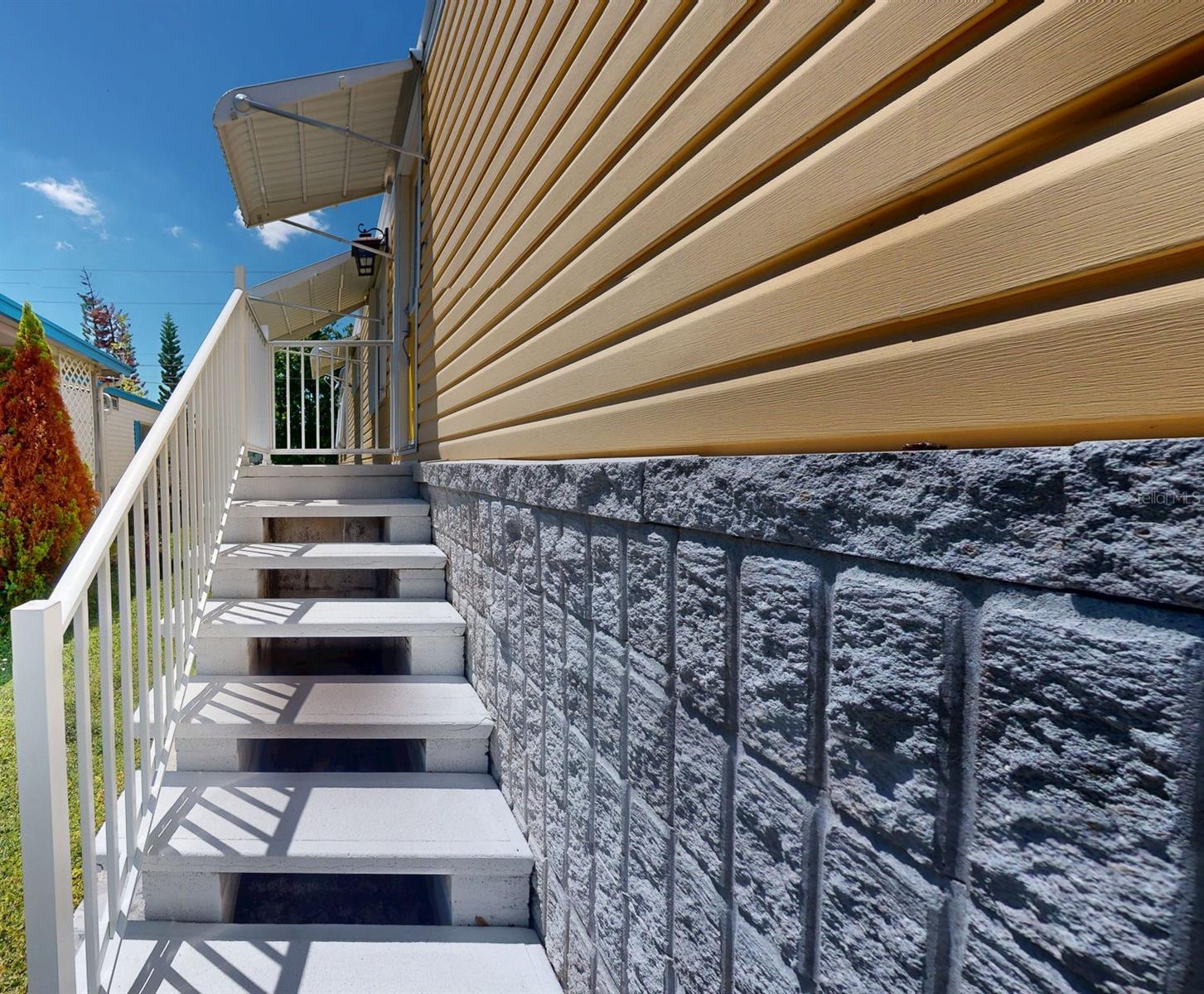 Image 48 of 53 For 10728 Poplar Street Ne 72