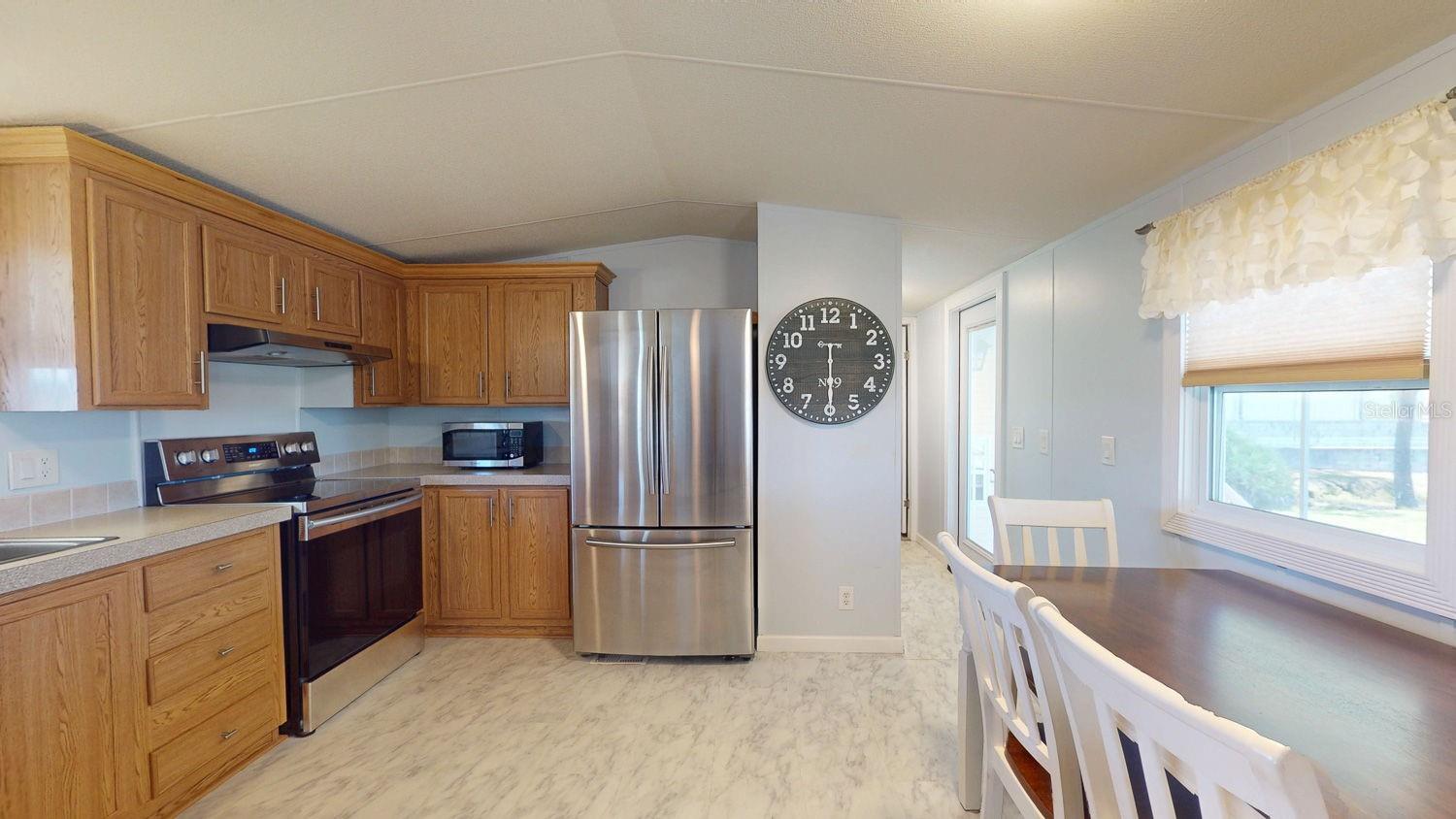 Image 8 of 53 For 10728 Poplar Street Ne 72