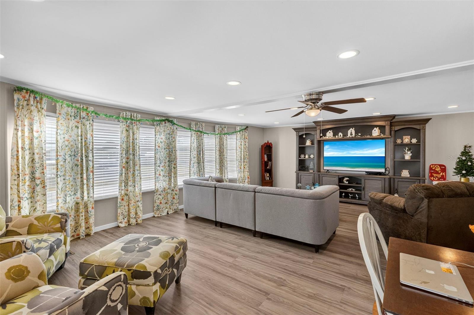 Image 12 of 76 For 402 Tequila