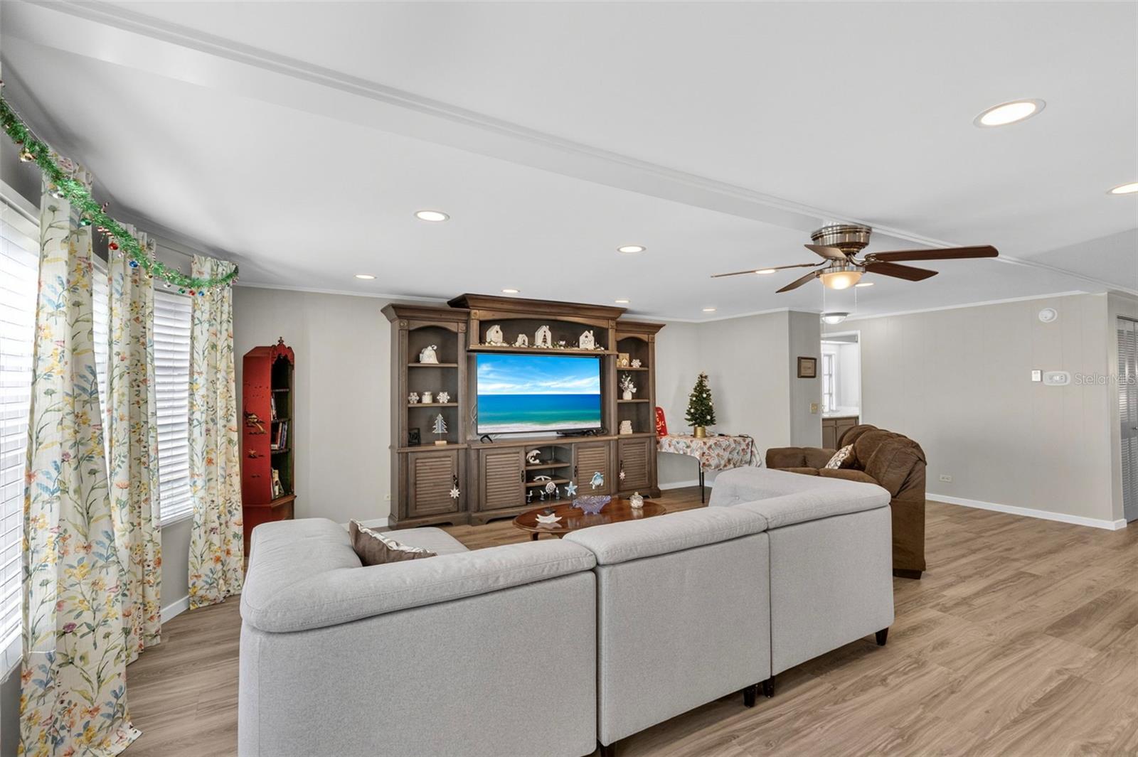 Image 14 of 76 For 402 Tequila