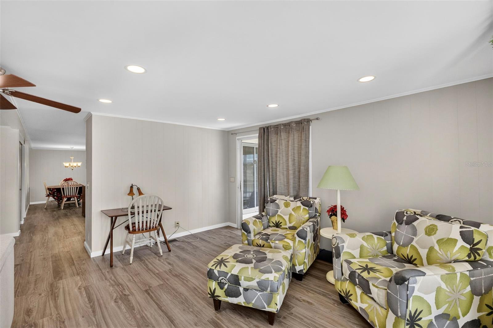 Image 15 of 76 For 402 Tequila