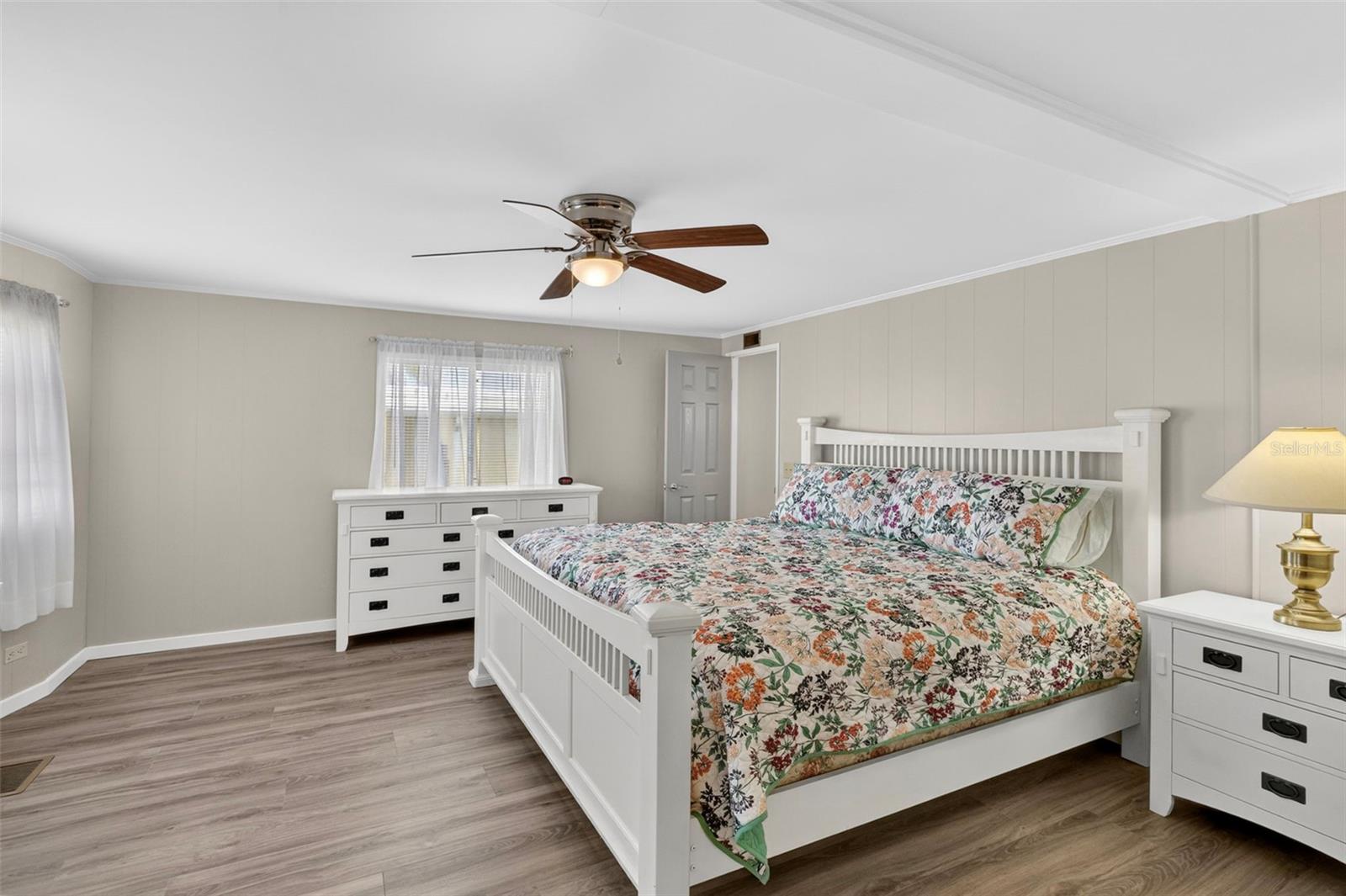 Image 19 of 76 For 402 Tequila