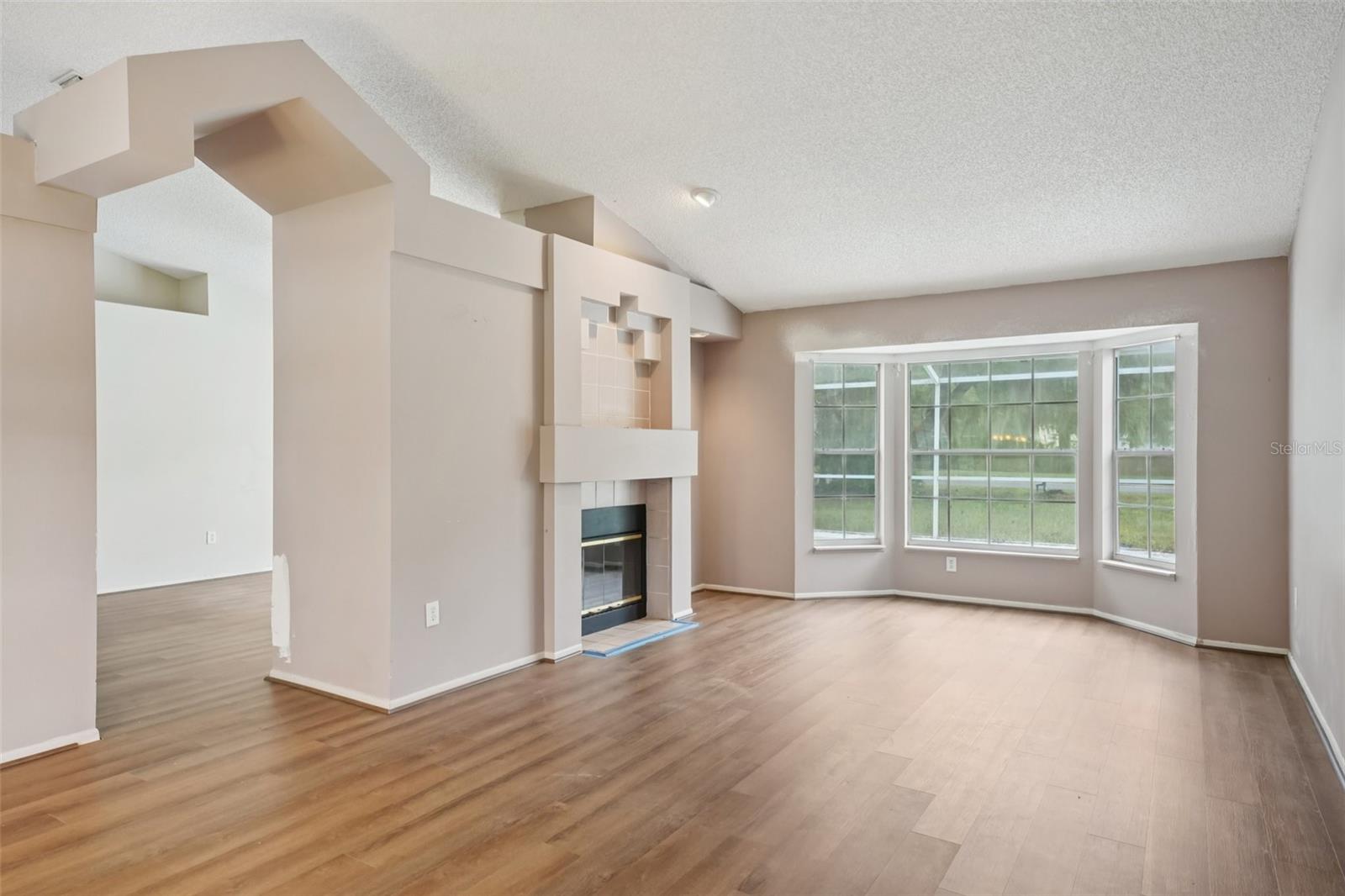 Image 3 of 33 For 3404 Silverstone Court E