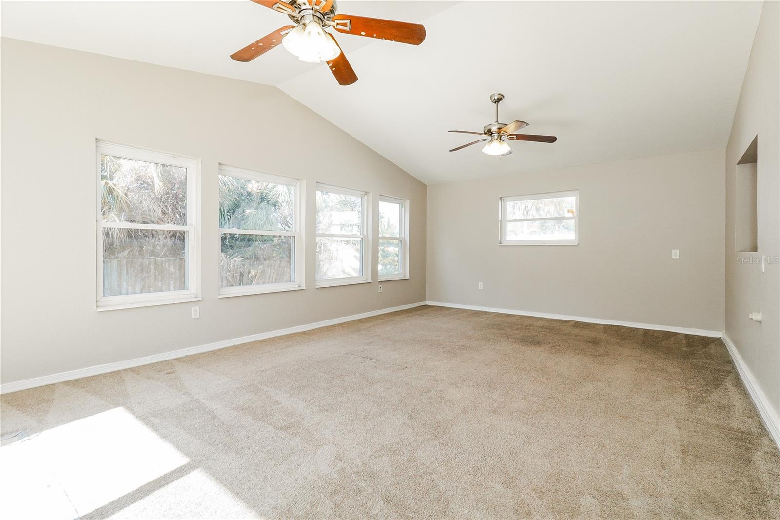 Image 8 of 16 For 239 Myrtle Court