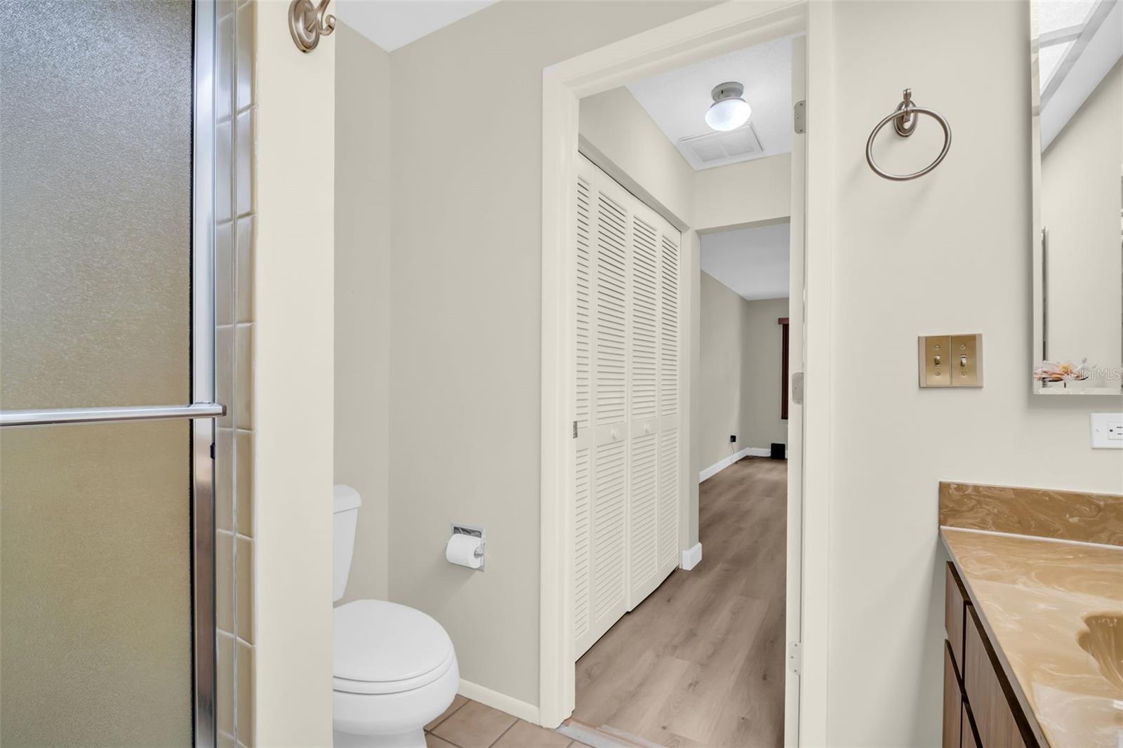 Image 28 of 52 For 899 Cleland Court A