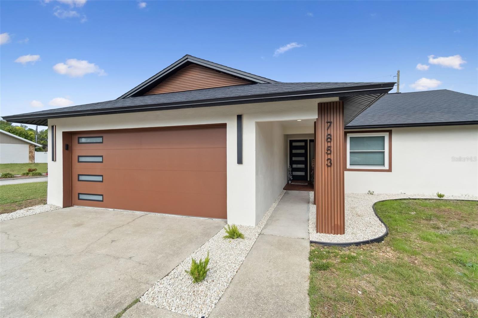 Image 4 of 59 For 7853 Sundown Drive