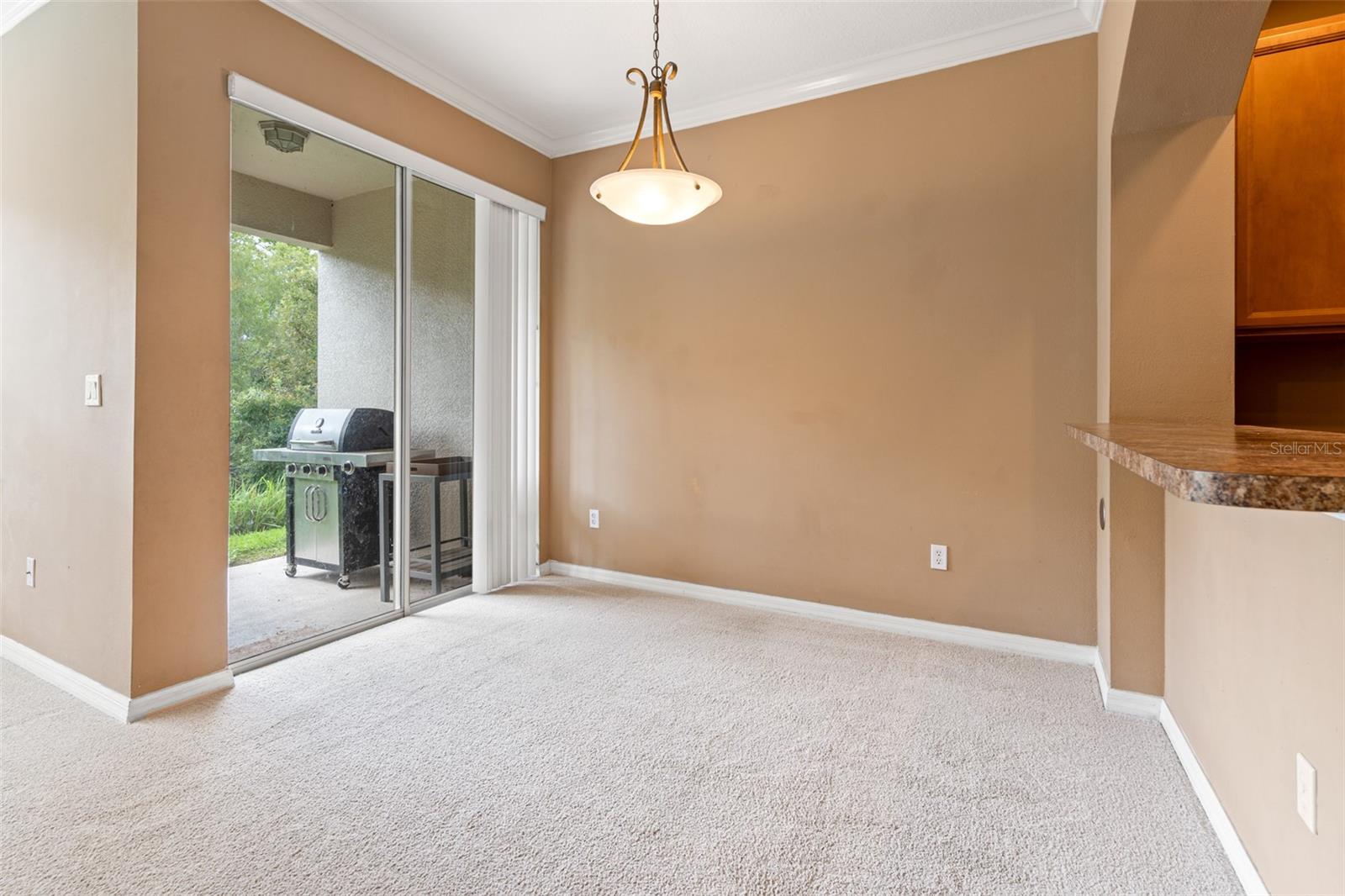 Image 18 of 41 For 2052 Park Crescent Drive