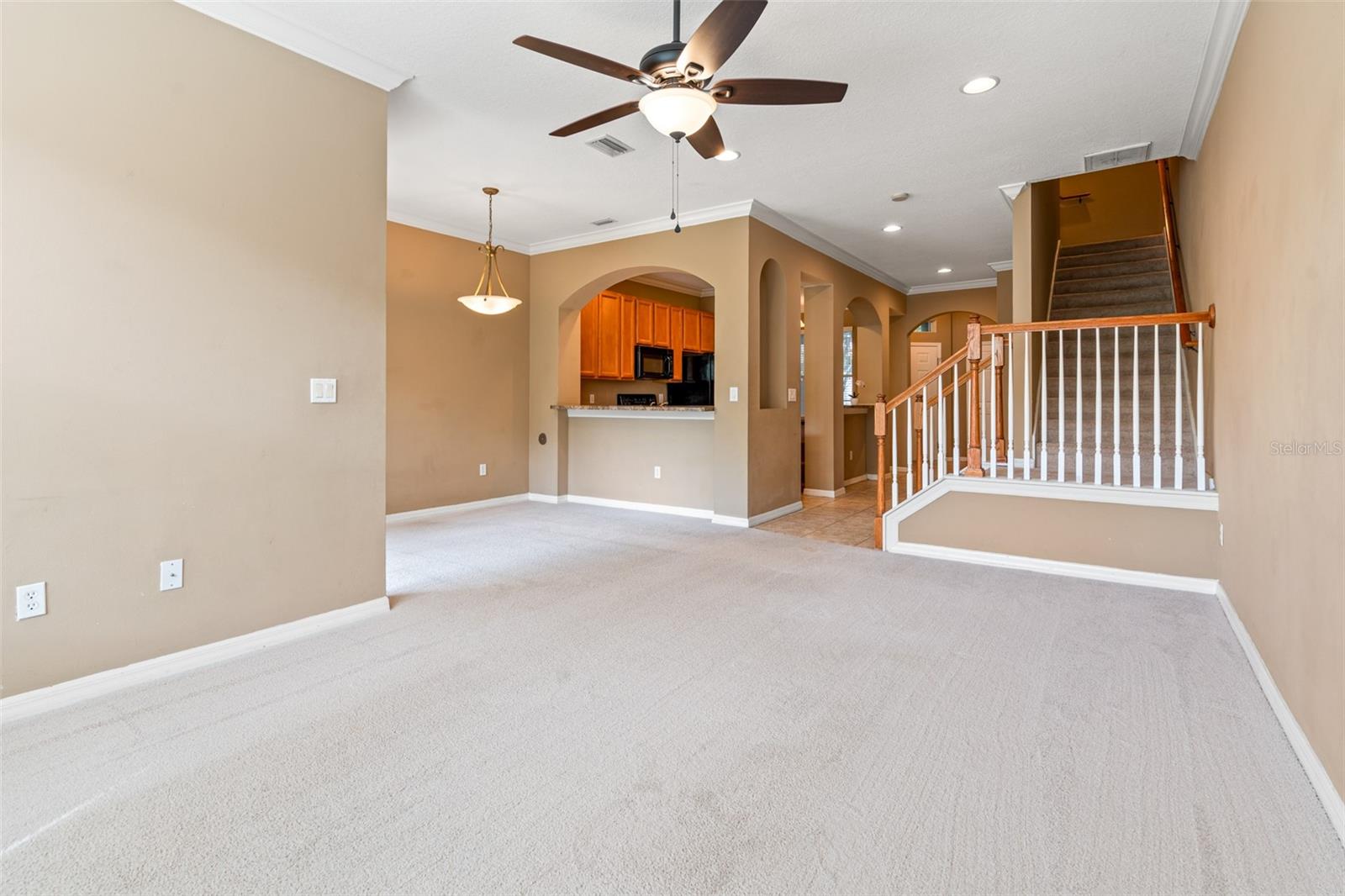 Image 21 of 41 For 2052 Park Crescent Drive