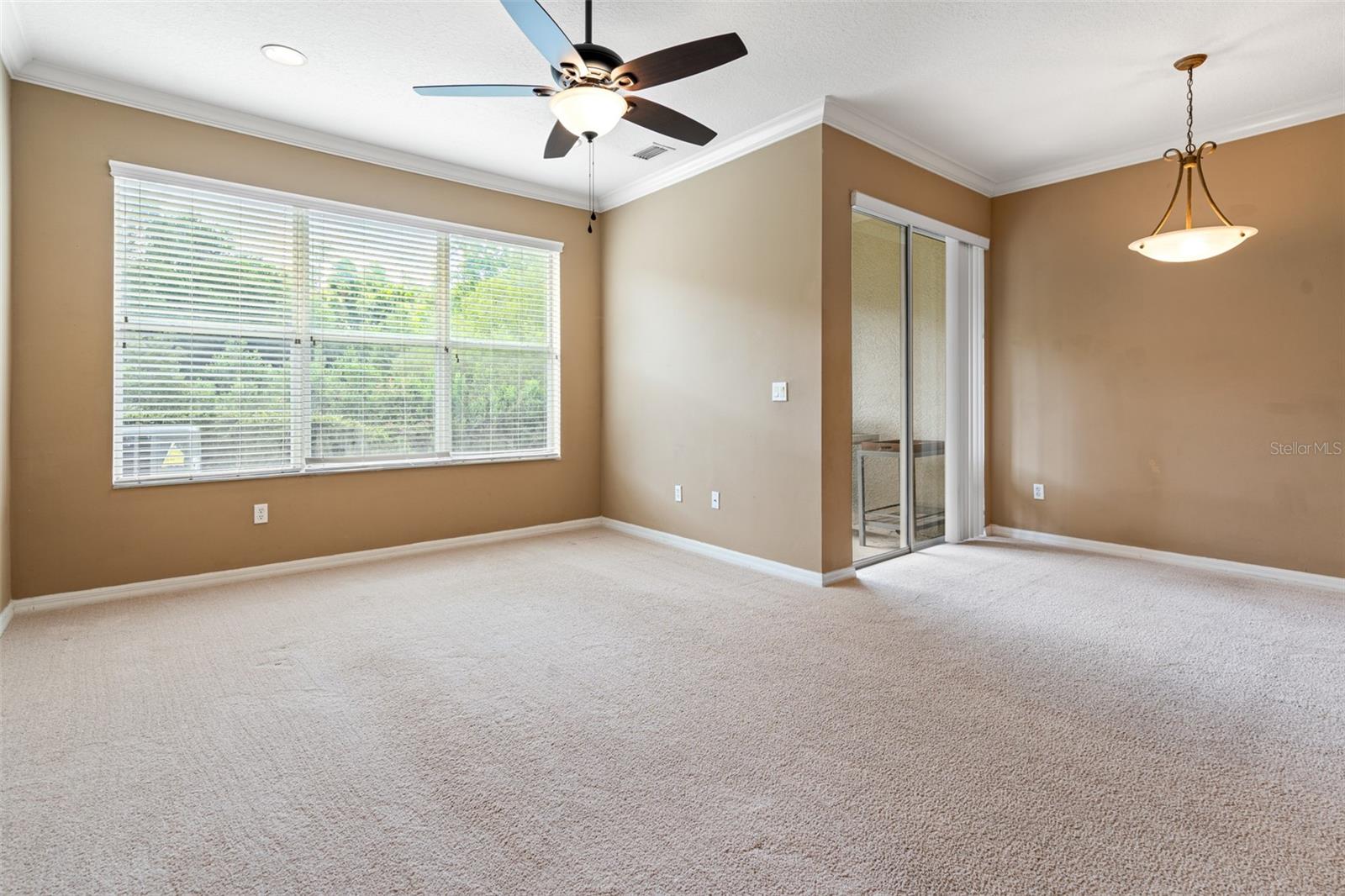 Image 22 of 41 For 2052 Park Crescent Drive