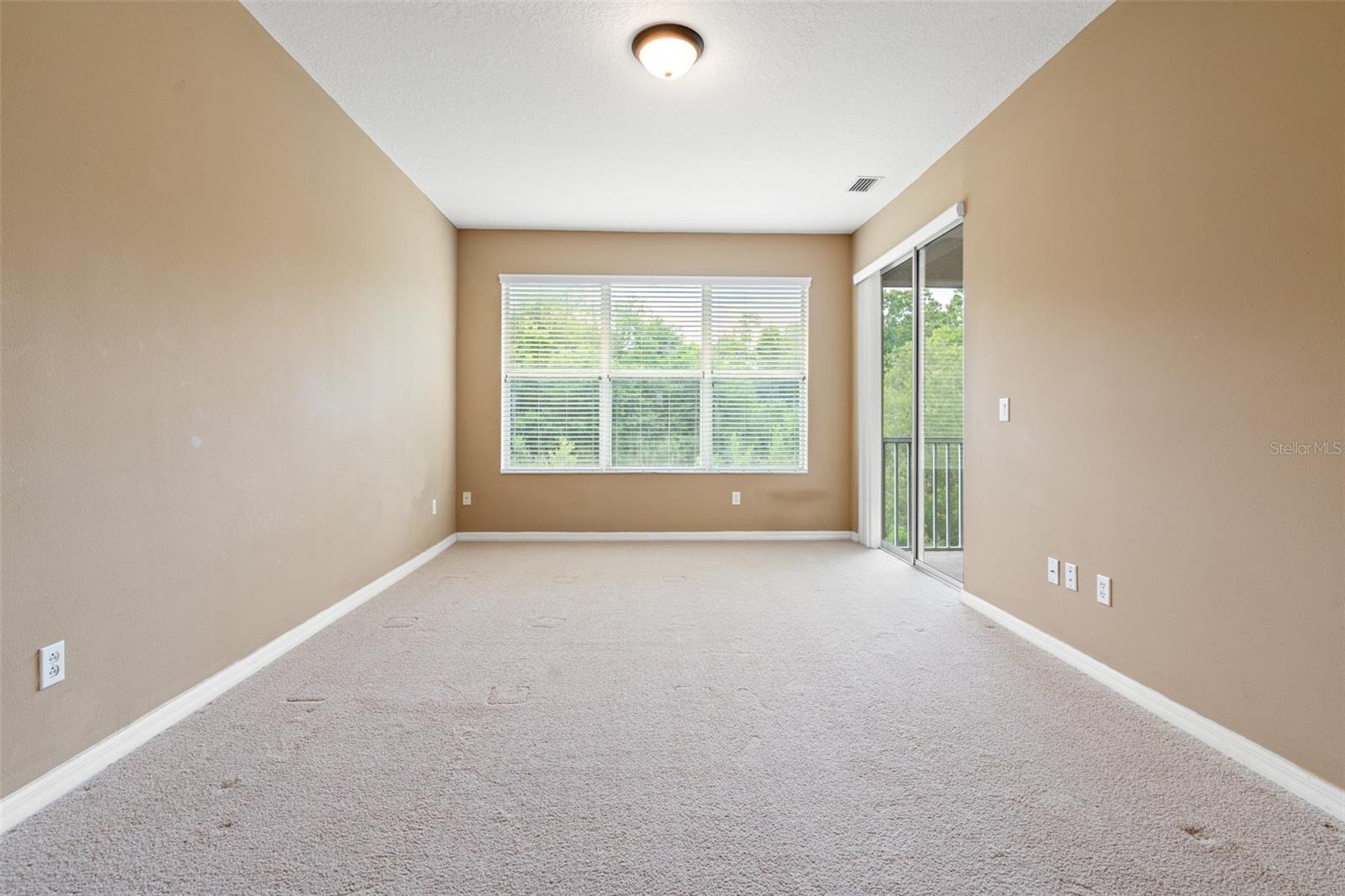 Image 31 of 41 For 2052 Park Crescent Drive