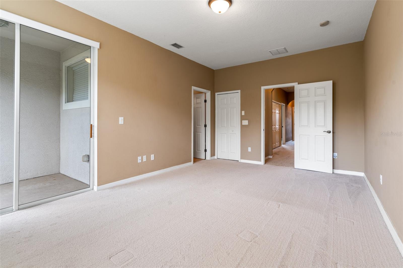 Image 32 of 41 For 2052 Park Crescent Drive