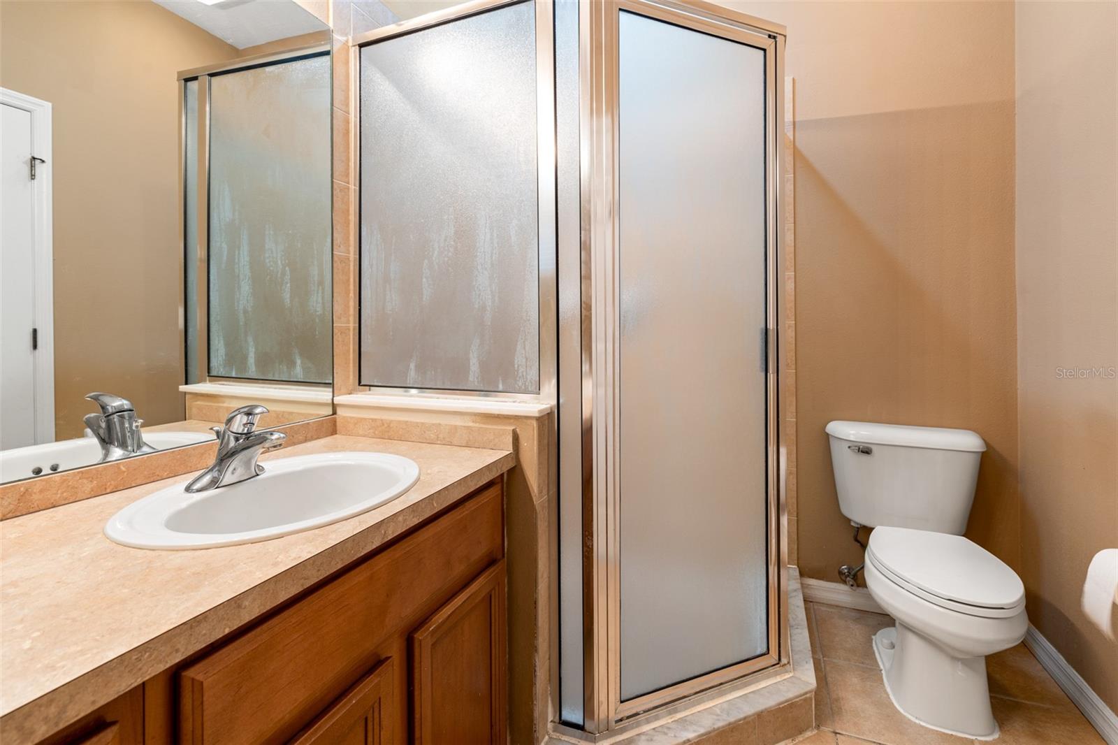 Image 34 of 41 For 2052 Park Crescent Drive