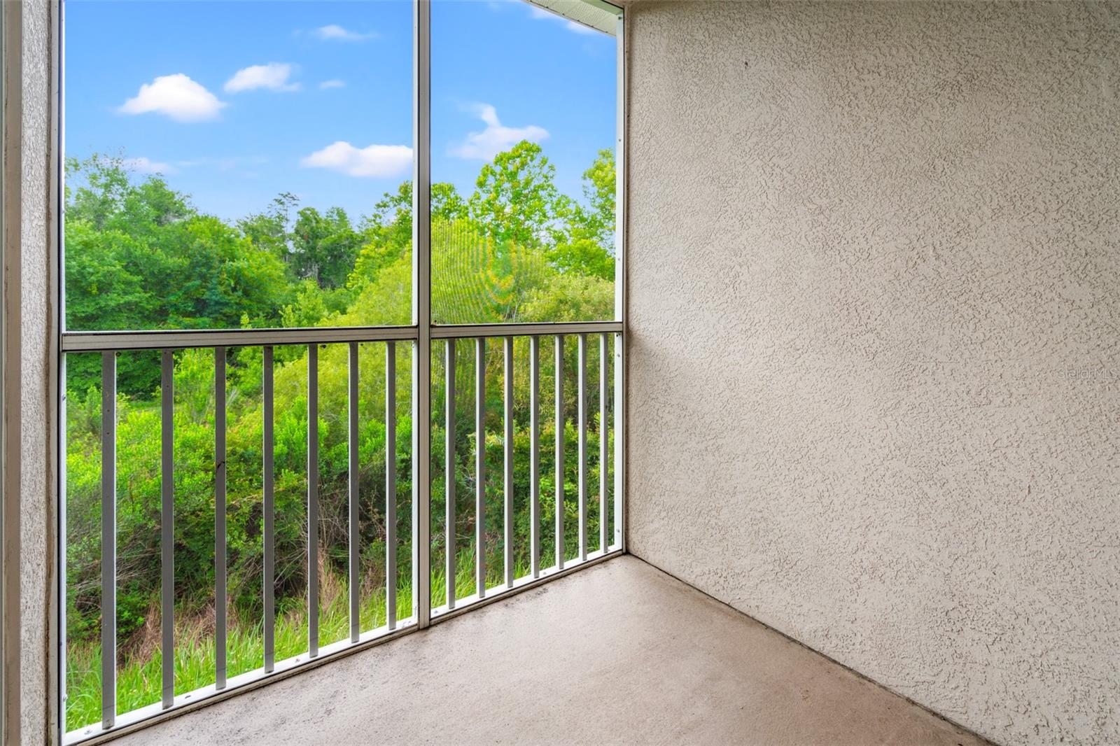 Image 35 of 41 For 2052 Park Crescent Drive