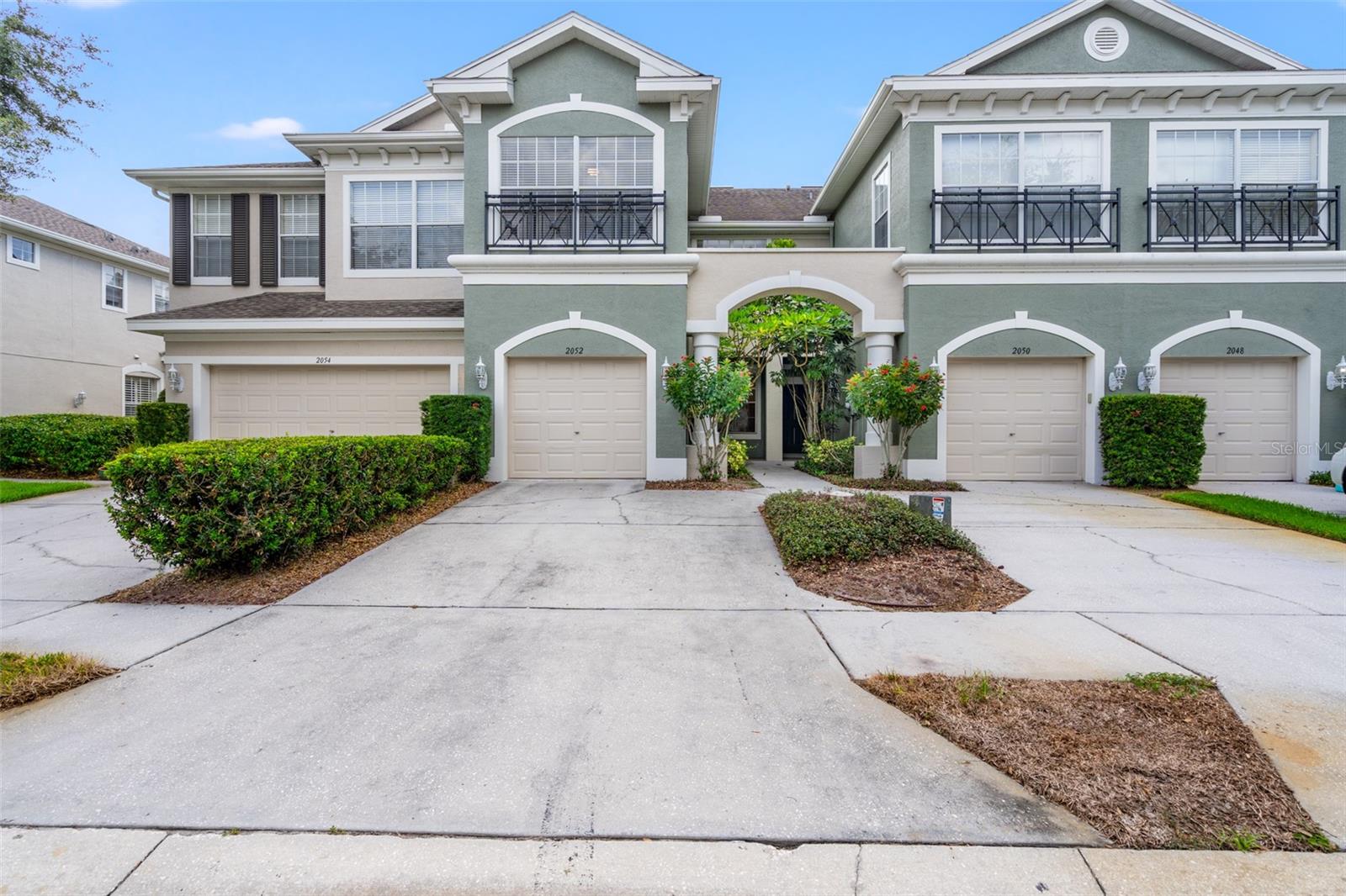 Image 7 of 41 For 2052 Park Crescent Drive