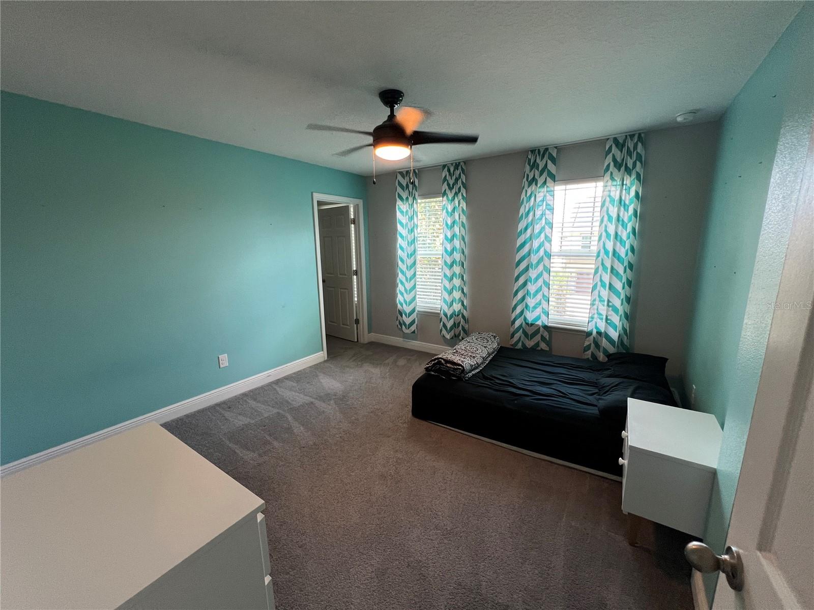 Image 29 of 38 For 5240 Landmark Drive