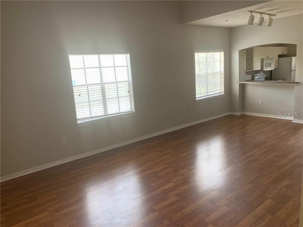 Image 10 of 18 For 14901 Arbor Springs Circle 314