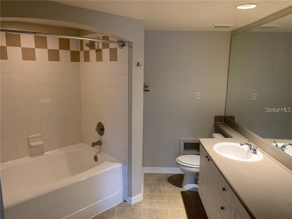 Image 16 of 18 For 14901 Arbor Springs Circle 314