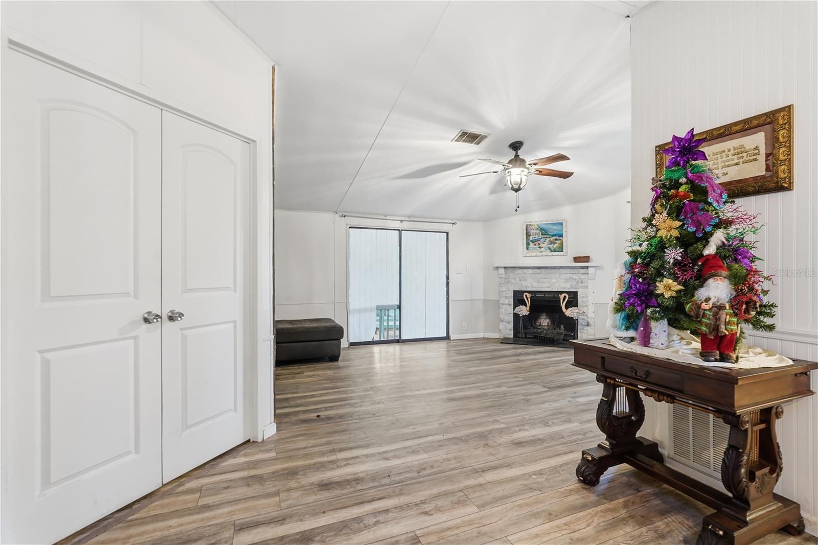 Image 11 of 34 For 1205 Calvary Road