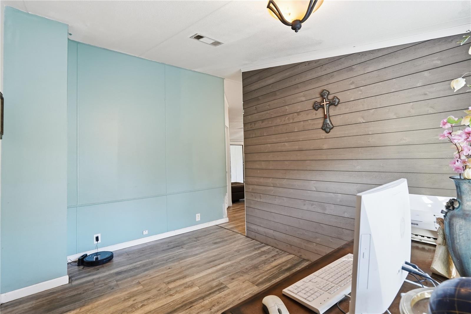 Image 15 of 34 For 1205 Calvary Road