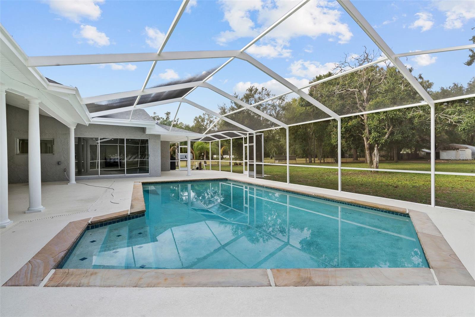 Image 32 of 53 For 1106 Hummingbird Lane