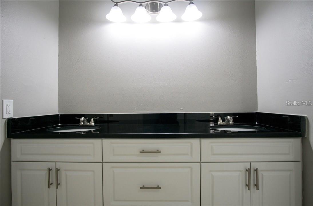 Image 18 of 28 For 1113 Bloom Hill Avenue