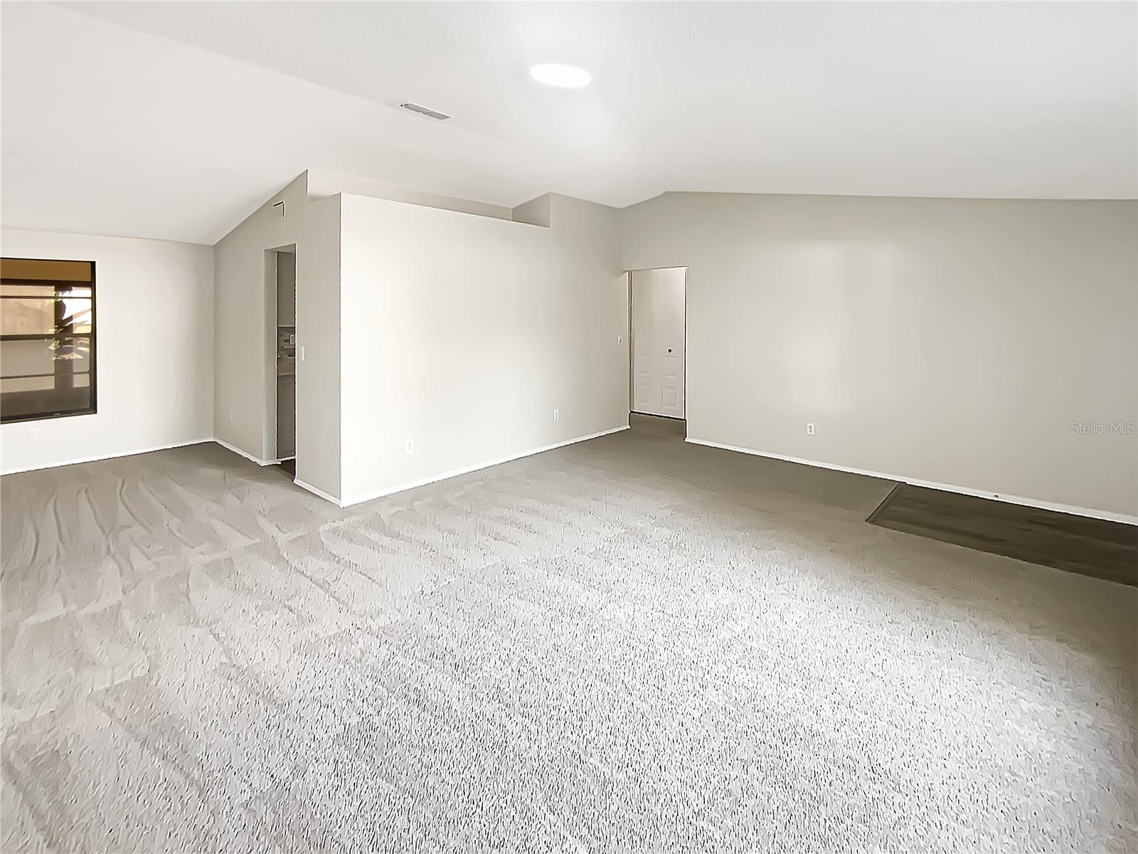 Image 17 of 35 For 10328 Turkey Oak Drive