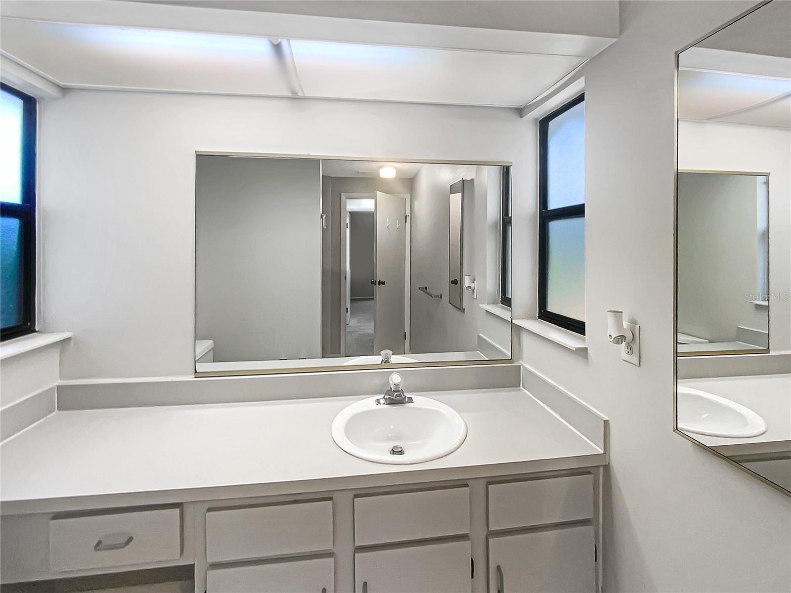 Image 27 of 35 For 10328 Turkey Oak Drive