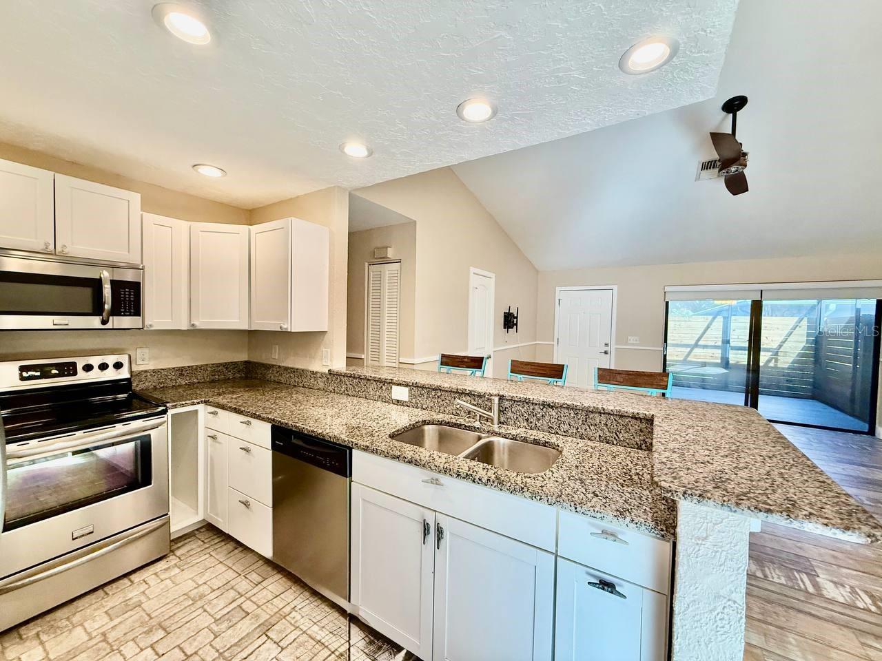 Image 15 of 34 For 23331 Club Villas Drive