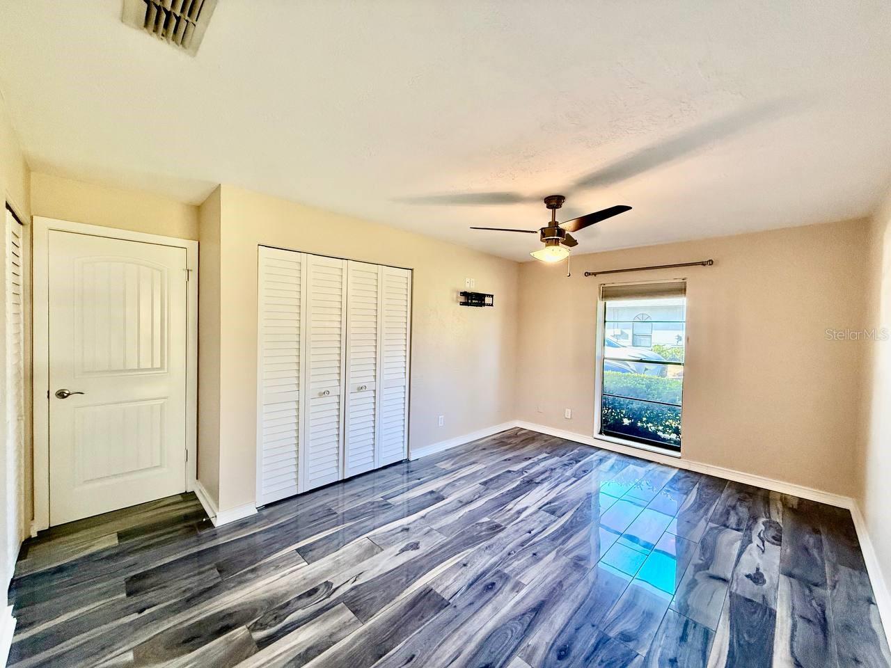 Image 19 of 34 For 23331 Club Villas Drive