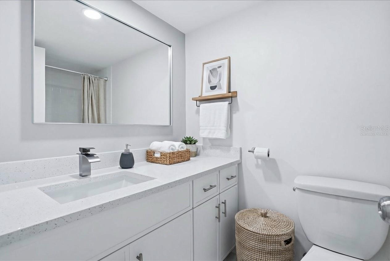 Image 12 of 29 For 5095 Bay Street Ne 210