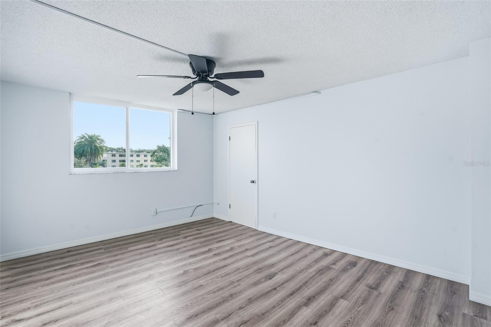 Image 19 of 29 For 5095 Bay Street Ne 210