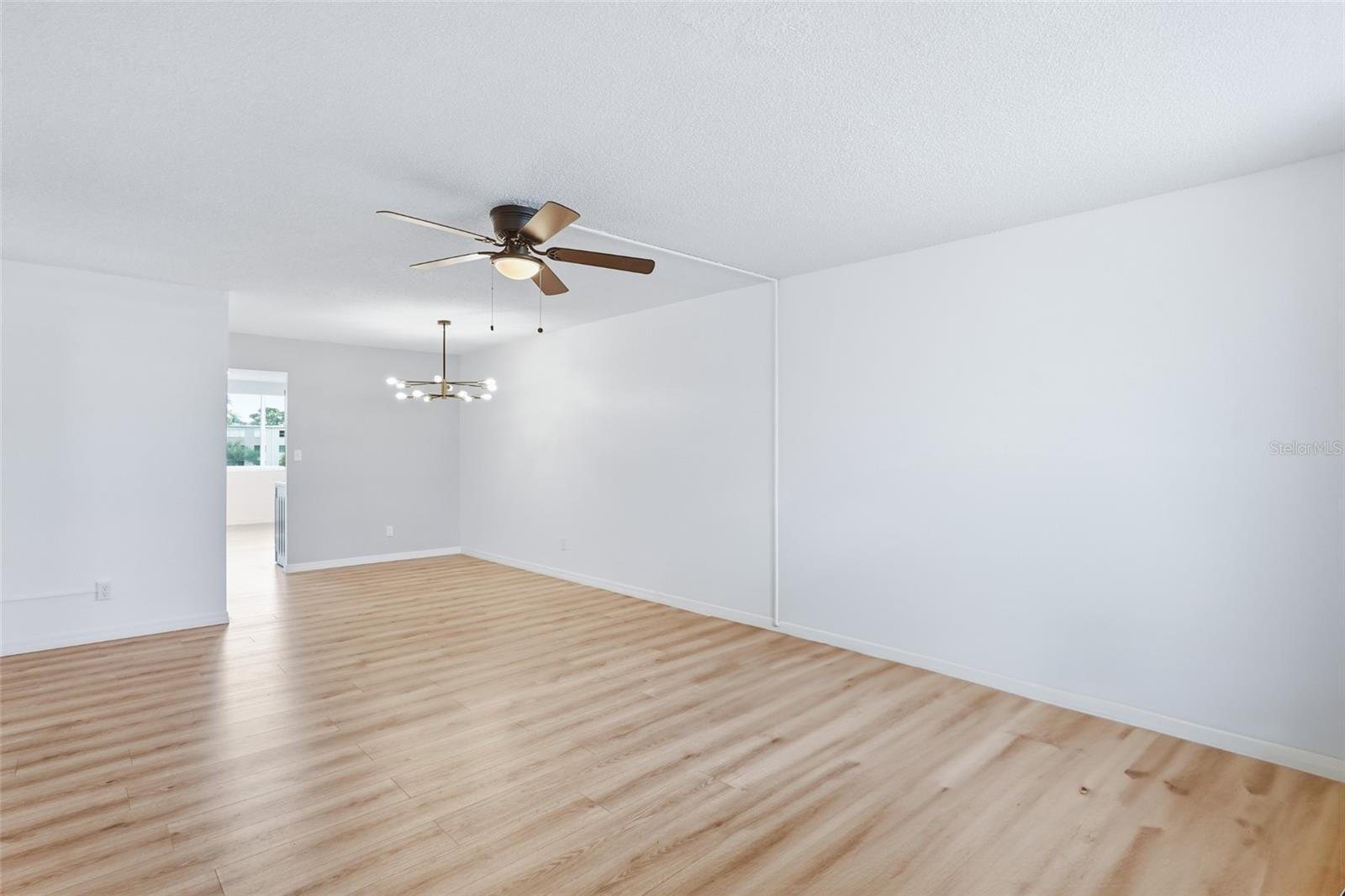 Image 7 of 29 For 5095 Bay Street Ne 210