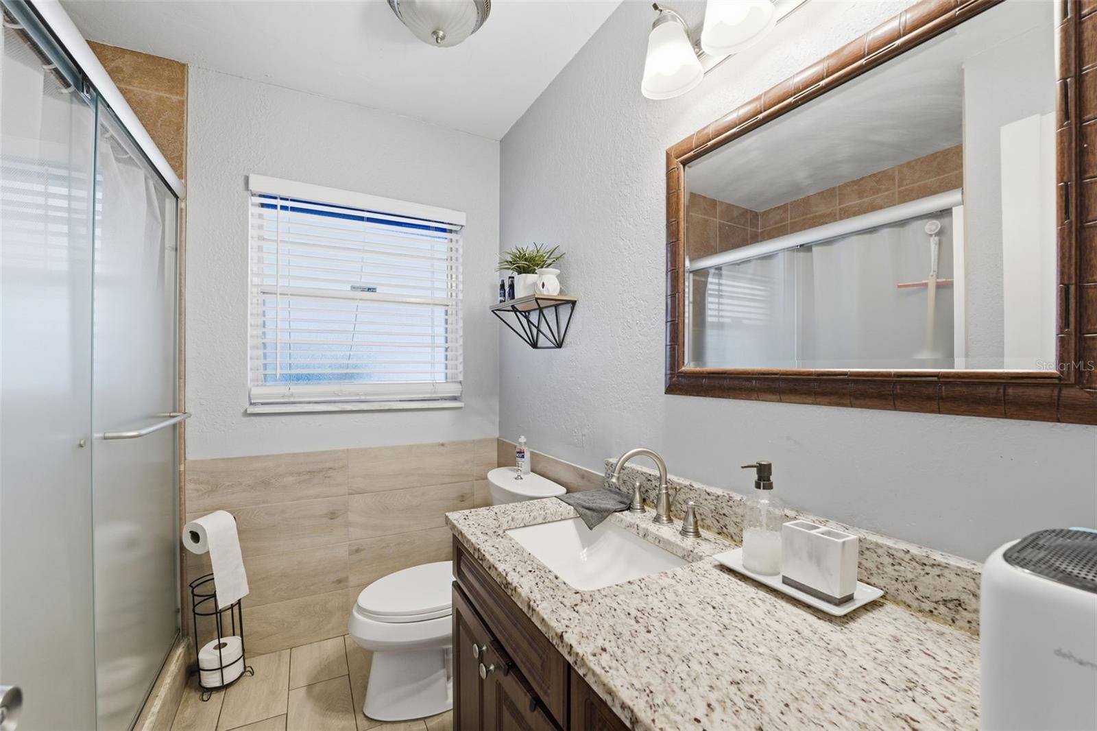 Image 13 of 26 For 3310 Beach Street