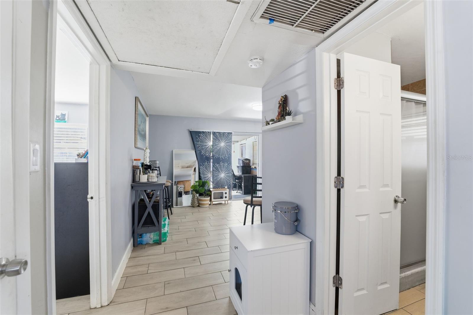 Image 14 of 26 For 3310 Beach Street