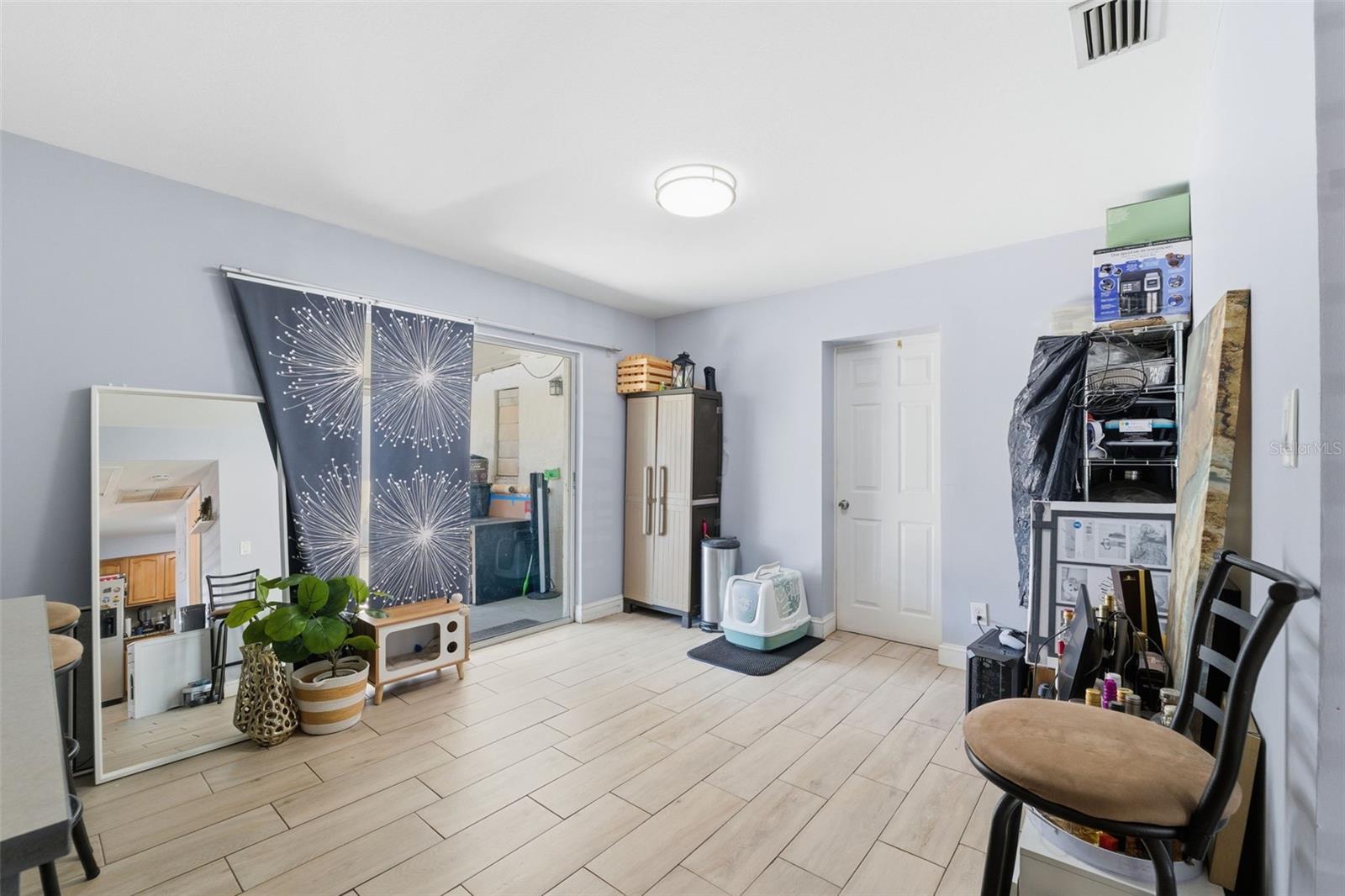 Image 16 of 26 For 3310 Beach Street