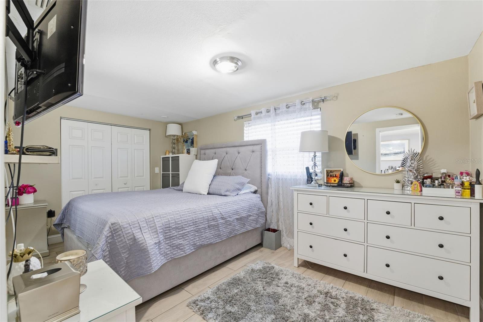 Image 17 of 26 For 3310 Beach Street