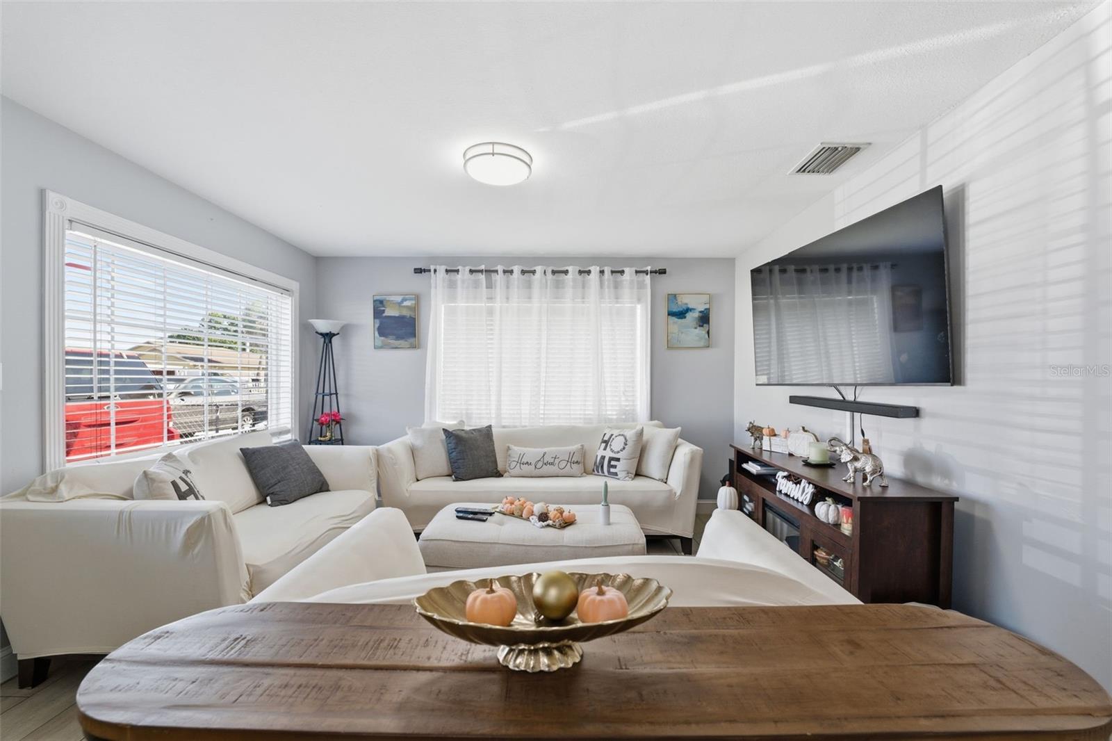 Image 8 of 26 For 3310 Beach Street