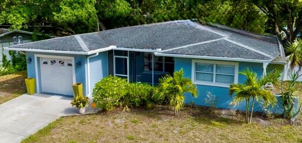 Image 2 of 10 For 10980 104th Avenue