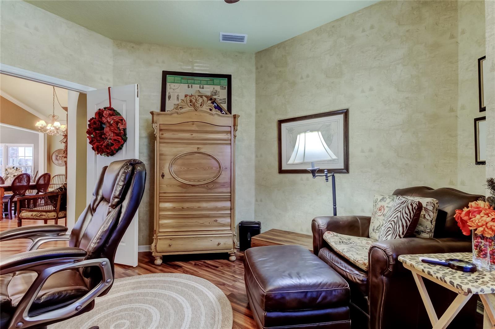 Listing photo id 17 for 12110 Glencliff Circle