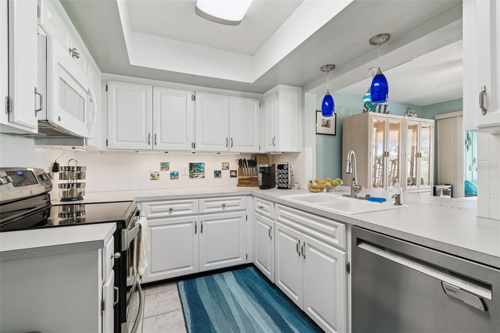 Image 13 of 41 For 9026 Golden Horseshoe Drive