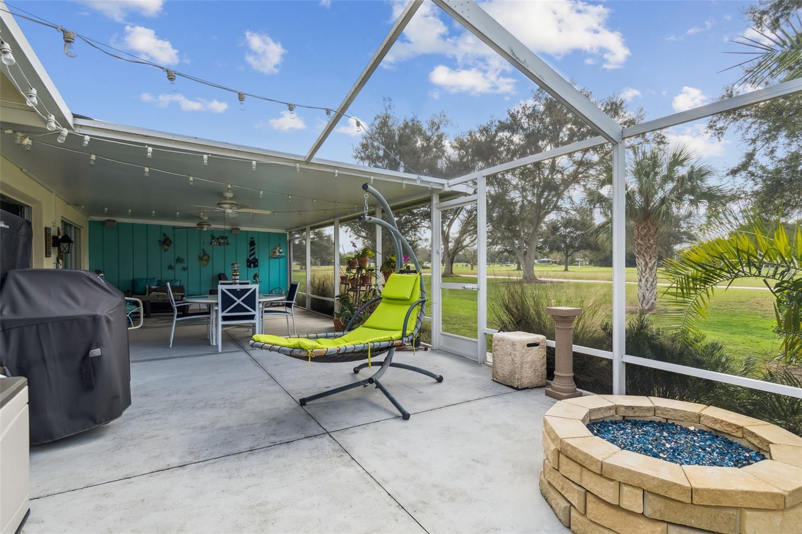 Image 27 of 41 For 9026 Golden Horseshoe Drive