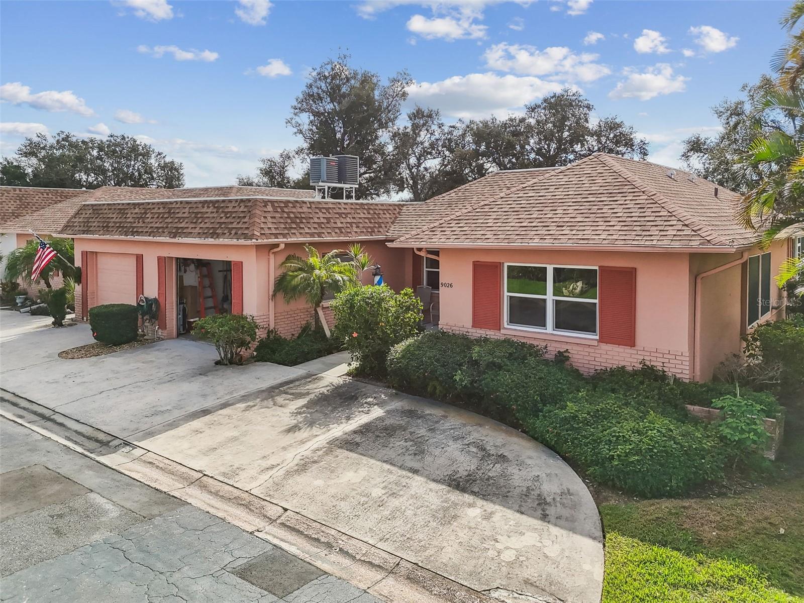 Image 32 of 41 For 9026 Golden Horseshoe Drive