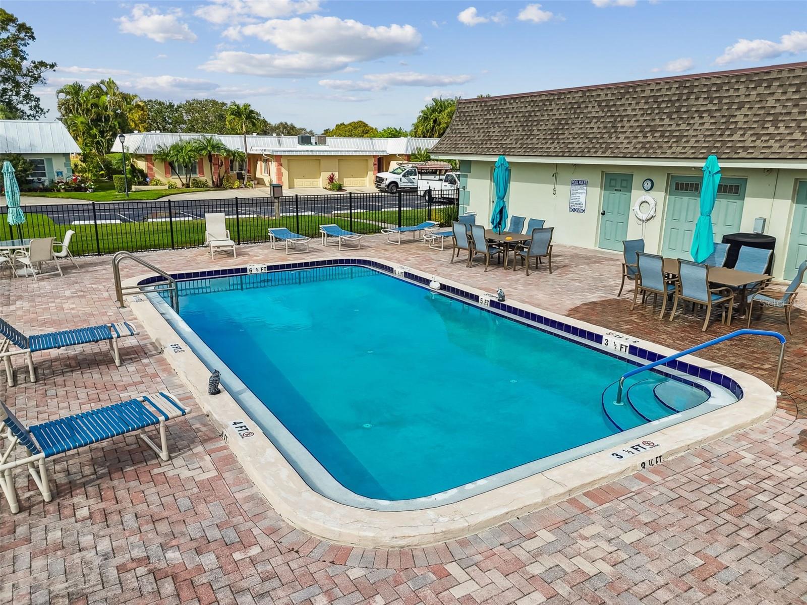 Image 40 of 41 For 9026 Golden Horseshoe Drive