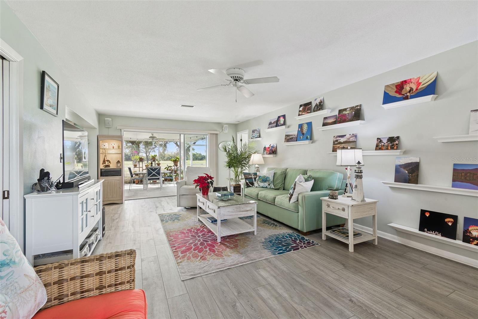 Image 7 of 41 For 9026 Golden Horseshoe Drive