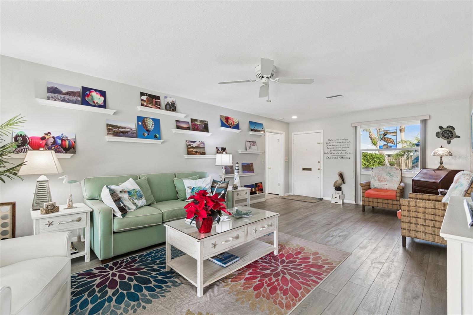 Image 8 of 41 For 9026 Golden Horseshoe Drive