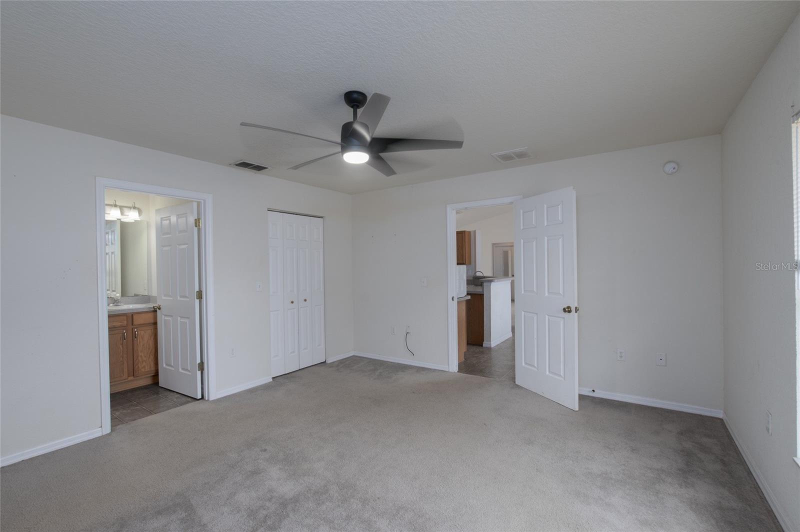 Image 11 of 27 For 15235 38th Street Road