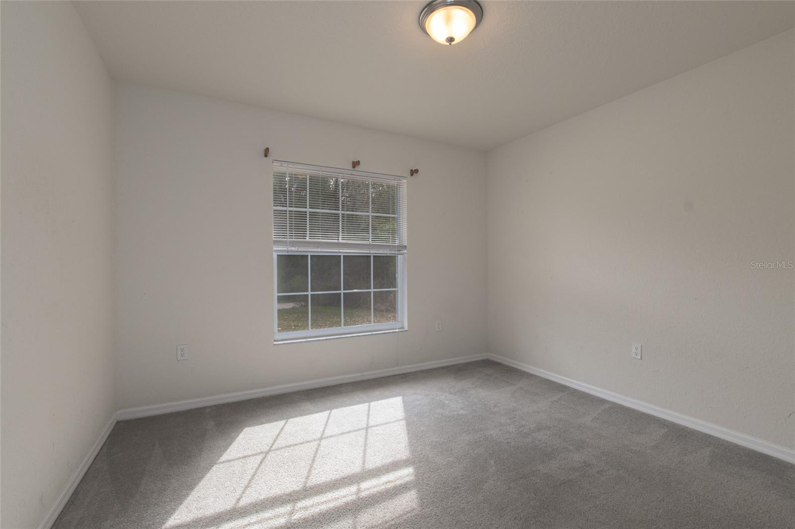 Image 13 of 27 For 15235 38th Street Road