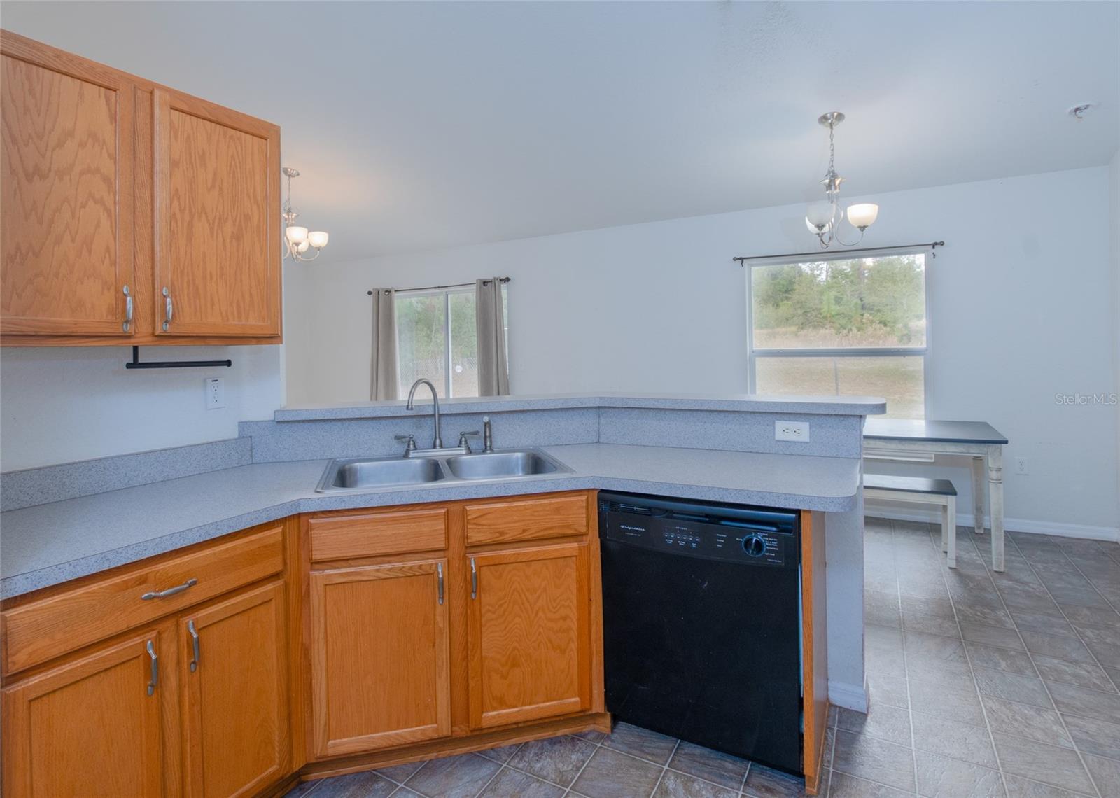 Image 7 of 27 For 15235 38th Street Road